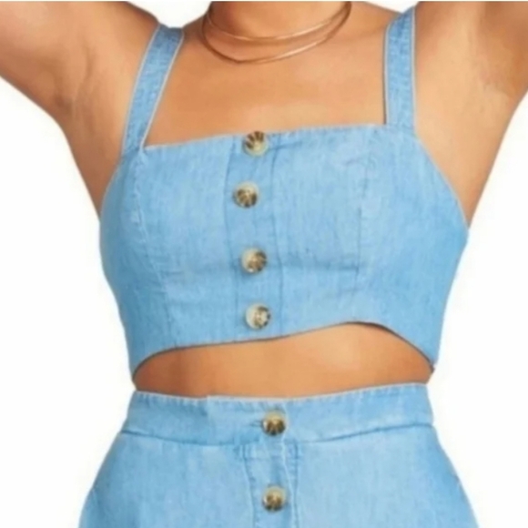 Show Me Your MuMu Chambray Crop Top - Picture 9 of 9